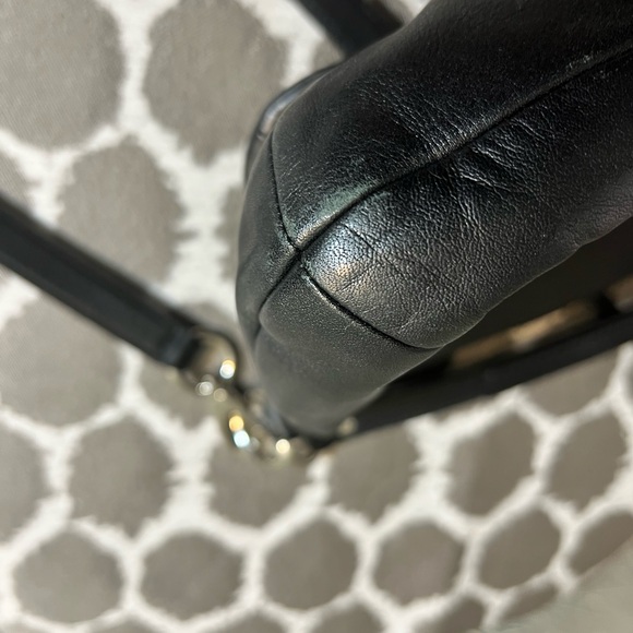 Coach Black Crossbody Bag with Adjustable Strap and Flap Closure - Picture 10 of 16